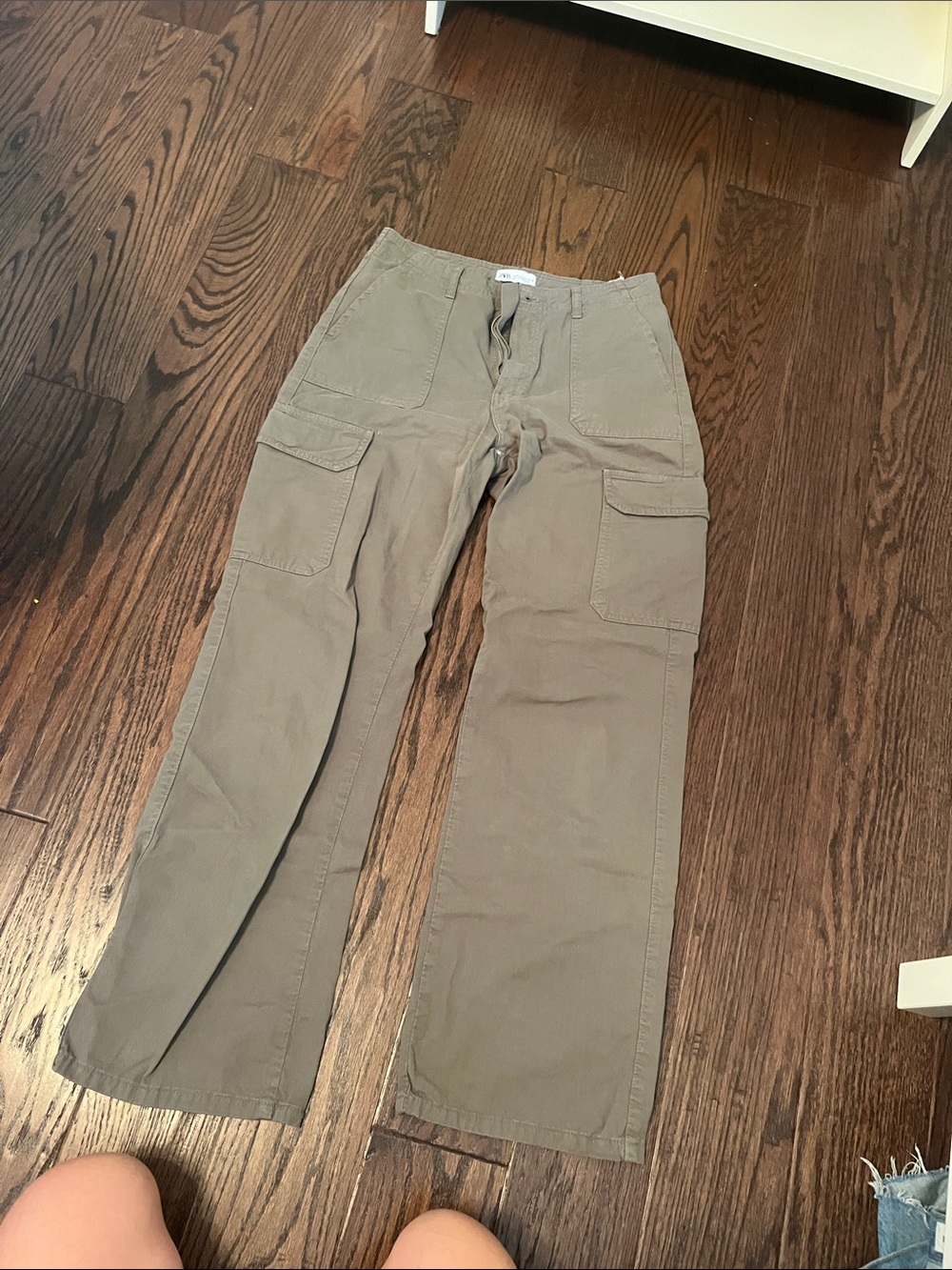 Wide Leg Cargo Pants in Olive Green